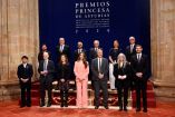La Princesa Leonor de Borbón entregó la insignia en el marco de la ceremonia oficial presidida por los Reyes de España