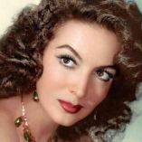 ¿Cuánto ganaba María Félix por película?