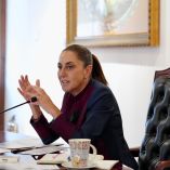 La presidenta Claudia Sheinbaum encabezó un encuentro con economistas en Palacio Nacional.