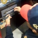 En esta ocasión, el hecho tuvo lugar en un cajero automático en la Ciudad de México, donde un elemento de la PBI, atendió el llamado de una mujer en la alcaldía Miguel Hidalgo.