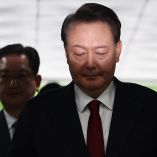 Un tribunal de Seúl determinó que Yoon intentó paralizar la Asamblea Nacional enviando militares al recinto legislativo.