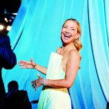 Para Kate Hudson, quien creció en una familia de actores, el glamour no es importante, sólo las buenas historias.