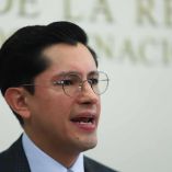 Roberto Velasco es ratificado en comisiones del Senado