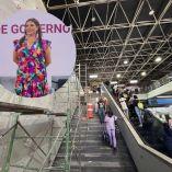 Los usuarios deben caminar entre piso levantado, polvo y olor a pegamento