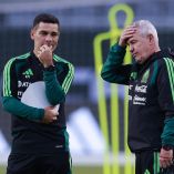 Javier Aguirre y Rafa Márquez durante entrenamiento de la Selección Mexicana previo al Mundial 2026.