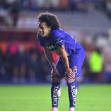 Adalberto Carrasquilla durante el partido entre Pachuca y Pumas en la semifinal