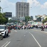 Bloquean en Avenida Universidad