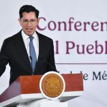 El canciller mexicano indicó que ambos abordaron temas clave de la relación bilateral.
