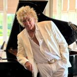 Rod Stewart cancela gira.