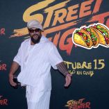 Jason Momoa (Blanka) a su llegada al Fan Event de la película Street Fighter, en Plaza Universidad.
