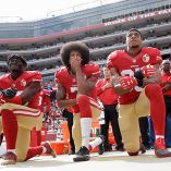 Donald Trump admite que es el culpable de falta de equipo de Colin Kaepernick (AP)