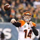 Andy Dalton llegará como mariscal de campo suplente a los Vaqueros de Dallas. (Reuters)