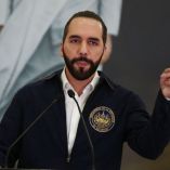 El presidente Nayib Bukele durante una conferencia de prensa.