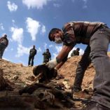 Un cráneo y restos óseos hallados en una fosa en Siria 