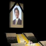 El exprimer ministro Shinzo Abe murió a causa de un disparo por un ex seguidor de una secta. (Reuters)