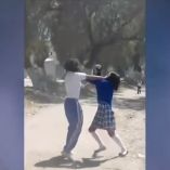 Pelea entre alumnas de secundaria. 