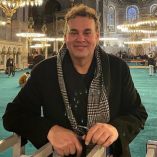 David Faitelson es un periodista deportivo de 55 años (10 de noviembre, 1968).