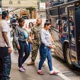 A través de los autobuses de Abbott, al menos 30 mil migrantes han llegado a NY.  Foto: Reuters