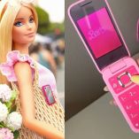 Celular de Barbie con tapa de color rosa
