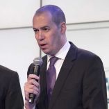 André Marín en una conferencia de prensa.