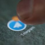 logo de Telegram en una pantalla de celular.