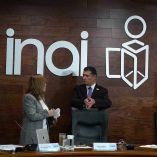 Previo a la sesión en el INAI