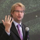 Extraditarán a Andrés Roemer