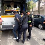 Detenido por infracción a Parquímetro.