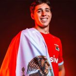AZ Alkmaar ficha a Mateo Chávez; firmó por 5 años (Fotos tomadas de @AZAlkmaar)