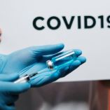 Niños sanos sin vacuna: FDA restringe versiones contra covid-19