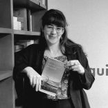 Andrea Chapela: “La ciencia ficción nos permite pensar en el amor y la crisis climática al mismo tiempo”