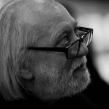 László Krasznahorkai reafirma el poder de arte en medio del terror