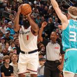 Ahora, Harden tiene promedio de 28.4 puntos por juego. 