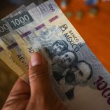 Esto debes invertir en CETES para comenzar 2026 con 1000 pesos extras al mes