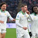 Jugadores de la Roma celebrando.