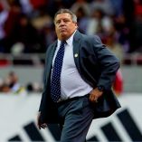Miguel Herrera dirigiendo a Costa Rica.