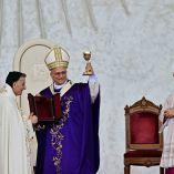 El Papa León XIV dando una multitudinaria misa en Líbano. (AFP)