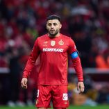 Alexis Vega jugando la final del Apertura 2025