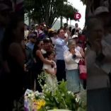 Un ataque armado durante una celebración de Janucá en Australia dejó al menos 15 muertos y más de 30 heridos; en medio del caos, Ahmed Al Ahmed, ciudadano australiano de origen sirio, se lanzó contra uno de los tiradores en Bondi y logró quitarle el arma, evitando más víctimas