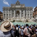 Vista de la Fuente de Trevi en Roma