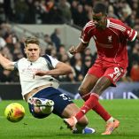 Liverpool, Alexander Isak, Micky van de Ven