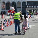 Más de 300 menores de edad aprendieron a andar en bicicleta, así como los protocolos de seguridad y circulación, como parte del programa Biciescuela Mexiquense.