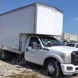 Camión con caja seca