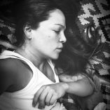 Natalia Lafourcade publicó fotos del nacimiento de su hijo