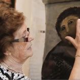 En 2012 cuando saltó a la fama mundial, luego de que, por iniciativa propia, decidió intervenir en el Ecce Homo, un fresco de 1923 del pintor Elías García Martínez.
