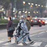 La dependencia llamó a la población a abrigarse adecuadamente, cubrir boca y nariz al salir, ingerir líquidos y consumir frutas y verduras ricas en vitaminas A y C.