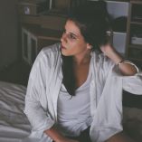 Los niveles bajos de testosterona constituyen una enfermedad por sí mismos, sino que pueden ser una consecuencia de otras condiciones o de la propia transición fisiológica del cuerpo femenino.