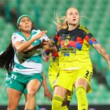 Frida Cussin of Santos and Isadora Haas of America during the 1st round match between Santos and America as part of the Liga BBVA MX Femenil, Torneo Clausura 2026 at TSM Corona Stadium, on January 05, 2026 in Torreon, Coahuila, Mexico.