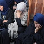 Palestinos en Cisjordania enfrentan restricciones de movilidad, acceso a servicios básicos y derechos civiles.