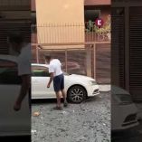 En las imágenes puede verse a una pareja que camina muy cerca del edificio donde se registra la explosión que dejó al menos 5 lesionados, uno de gravedad.

#explosioncoyoacan
#acumulaciondegas
#proteccioncivilcdmx